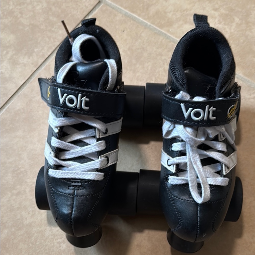 Black and White Kids Riedell Volt Roller Skates Size 3